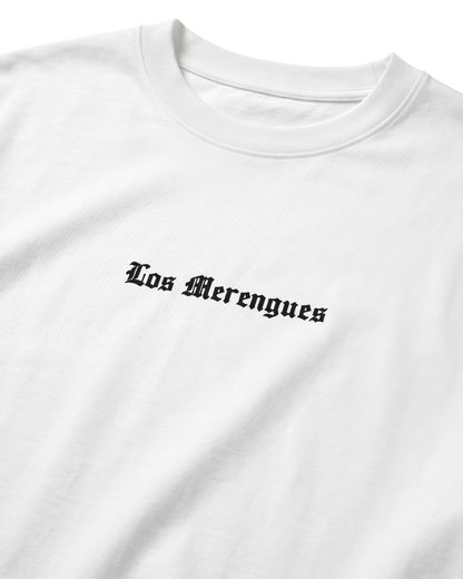 white | front close2
